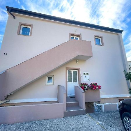 Apartment Nika 1 Dramalj Bagian luar foto