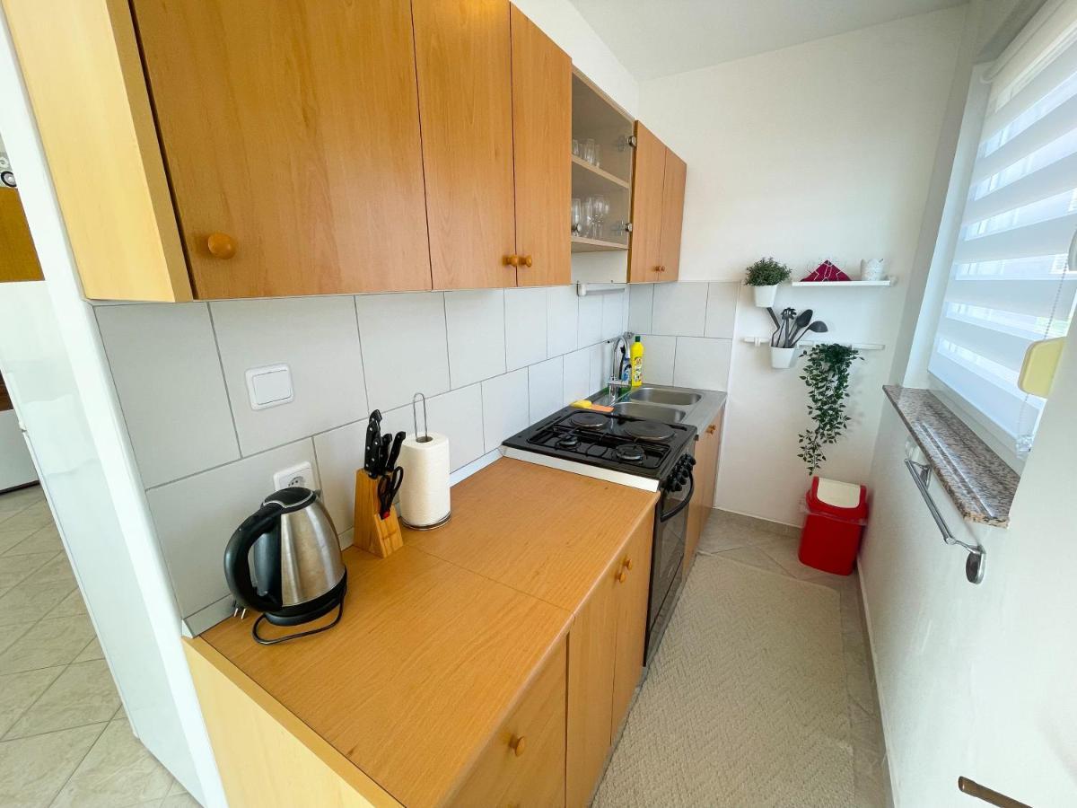 Apartment Nika 1 Dramalj Bagian luar foto