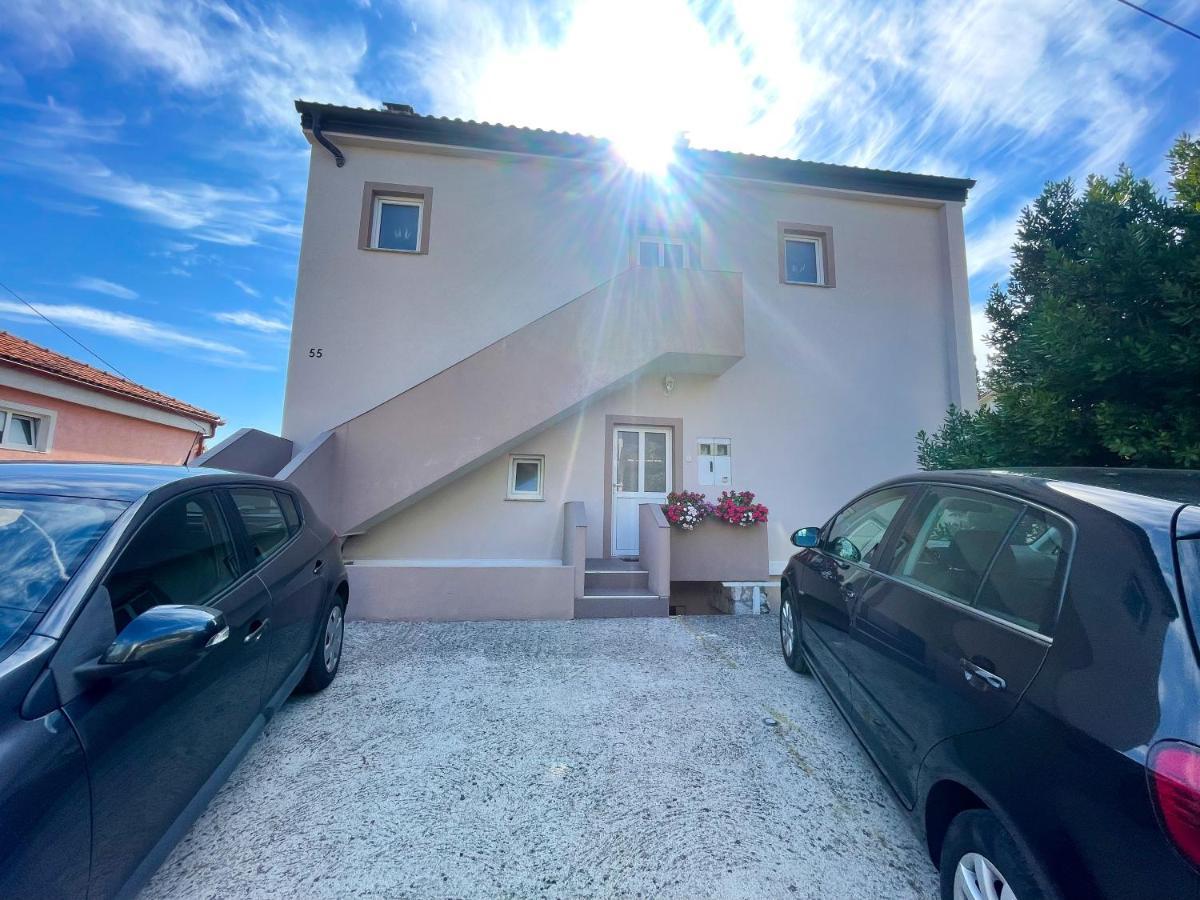 Apartment Nika 1 Dramalj Bagian luar foto